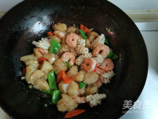 Fried Seafood with Rice Dumplings recipe