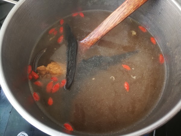 Lingzhi Meat and Bone Soup recipe