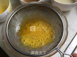 Soy Milk, Sea Cucumber and Shrimp Stewed Egg recipe