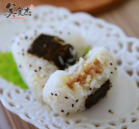 Tuna Onigiri recipe