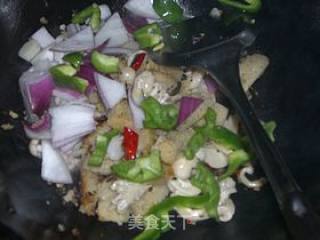 White Jade Mushroom Stewed with Roasted Bran recipe