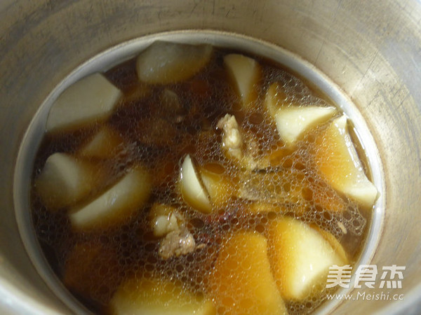 Steak Ribs and Radish Soup recipe