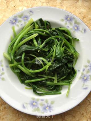 Spinach with Tahini Sauce recipe