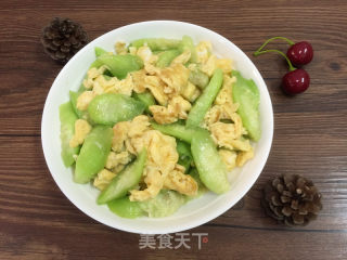Loofah Scrambled Eggs recipe
