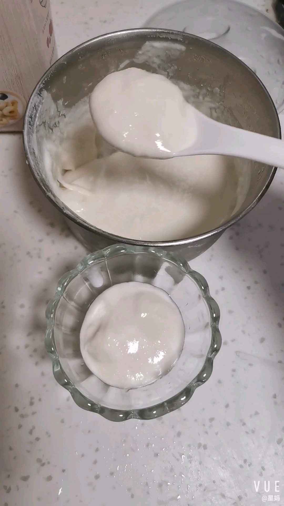 Oatmeal Yogurt Cup recipe