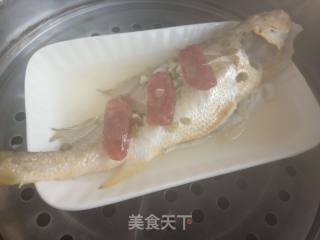 Steamed Small Yellow Croaker with Chinese Sausage recipe