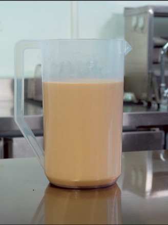 How to Make A Big Bucket of Milk Tea to Share