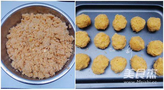 Golden Meat Muffins recipe