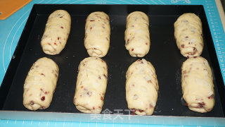 Cranberry Meal Buns recipe