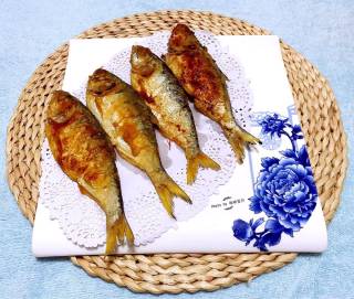 #快手懒人饭#fried to Order Crucian Carp recipe