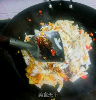 Fried Hor Fun with Egg recipe