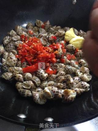 Chopped Pepper Snails recipe