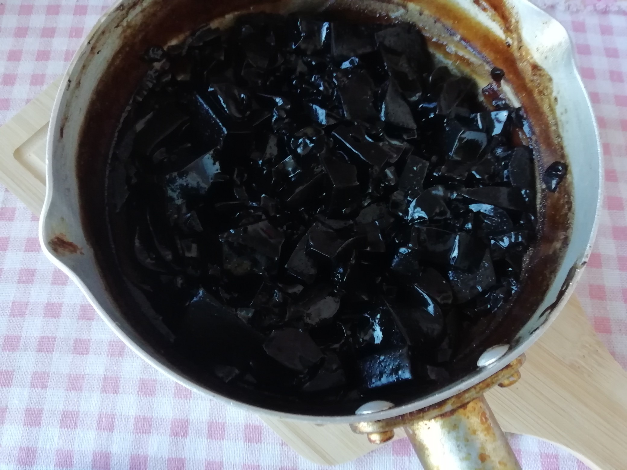 Honey Nut Black Jelly recipe