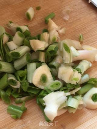 Fried Kelp with Pork recipe
