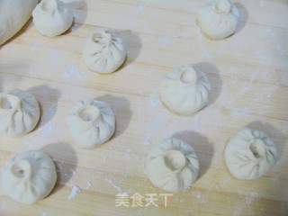 Buns with Flowers-beef-flavored Soft Buns recipe