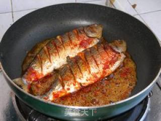 Crucian Carp with Garlic recipe