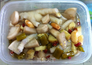 Summer Pickled Chicken Feet recipe