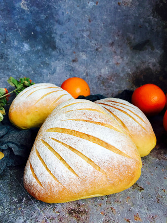 Mayang Bingtang Orange Soft European Bread-contains A Whole Orange