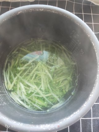 Green Radish is Not Only Easy to Do, But Also Soft, Glutinous, Delicate and Delicious recipe