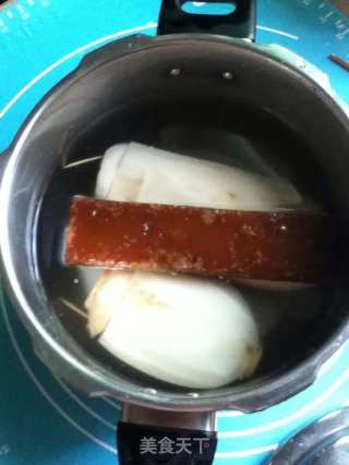 Brown Sugar Glutinous Rice Lotus Root recipe