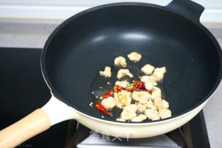 Stir-fried Cabbage with Oil Residue recipe