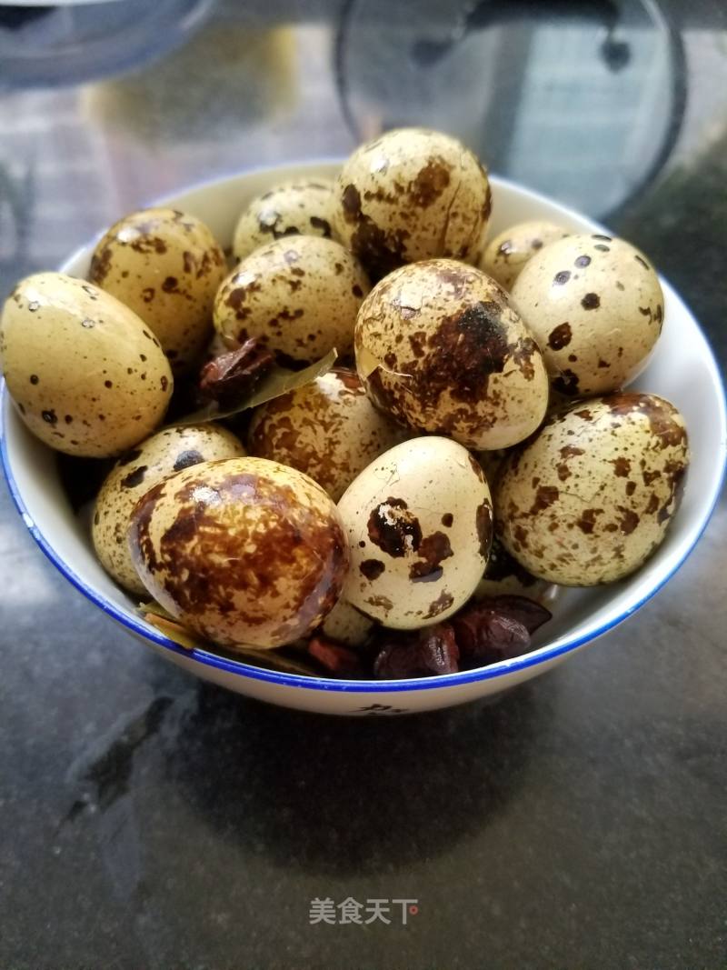 Marinated Quail Eggs recipe
