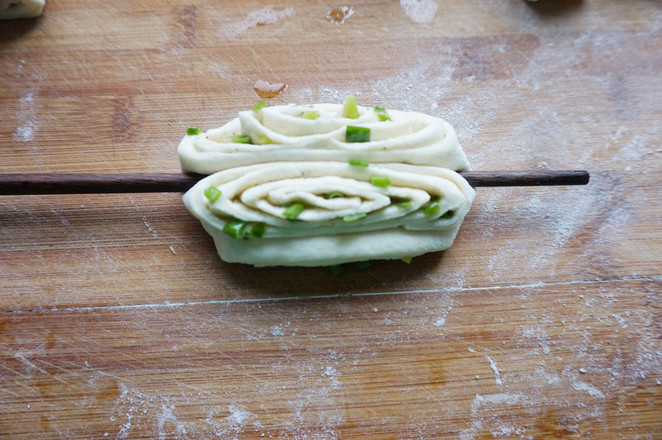 Scallion and Pepper Salt Roll recipe