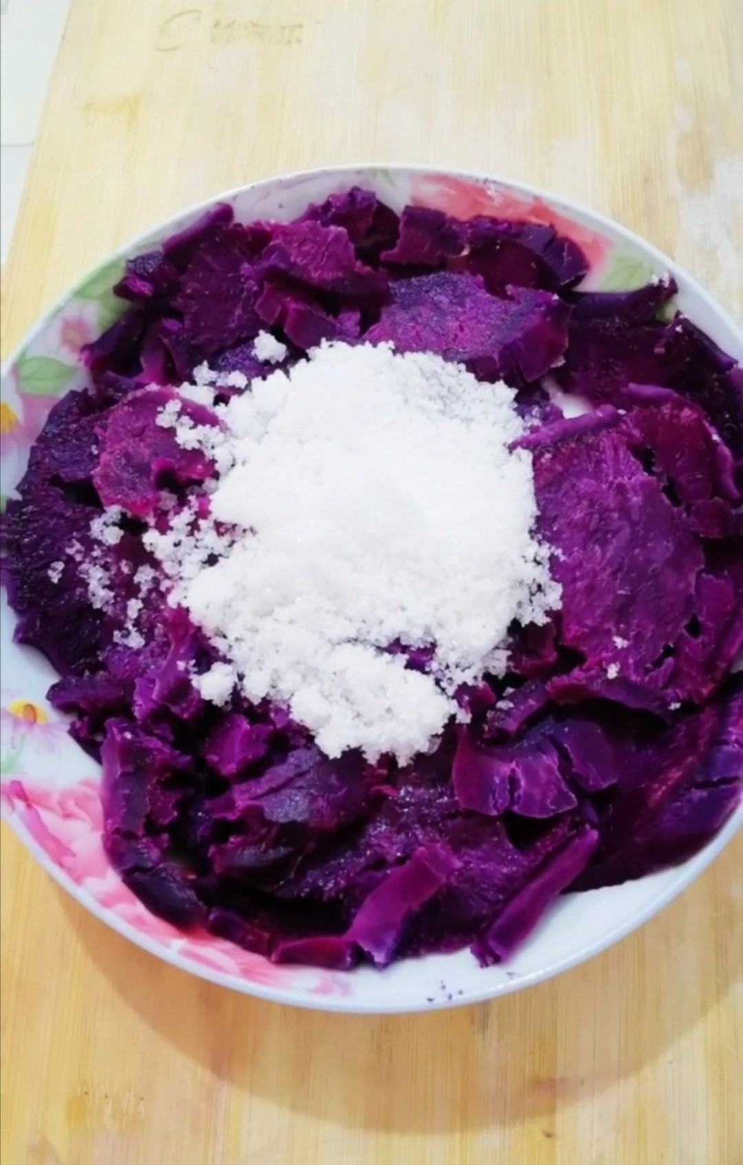 Purple Sweet Potato Pasta Cake recipe