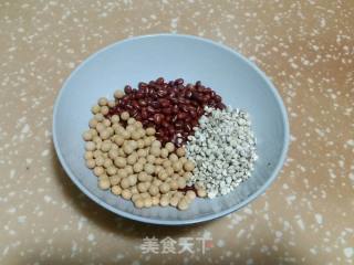 Barley and Red Bean Soy Milk recipe