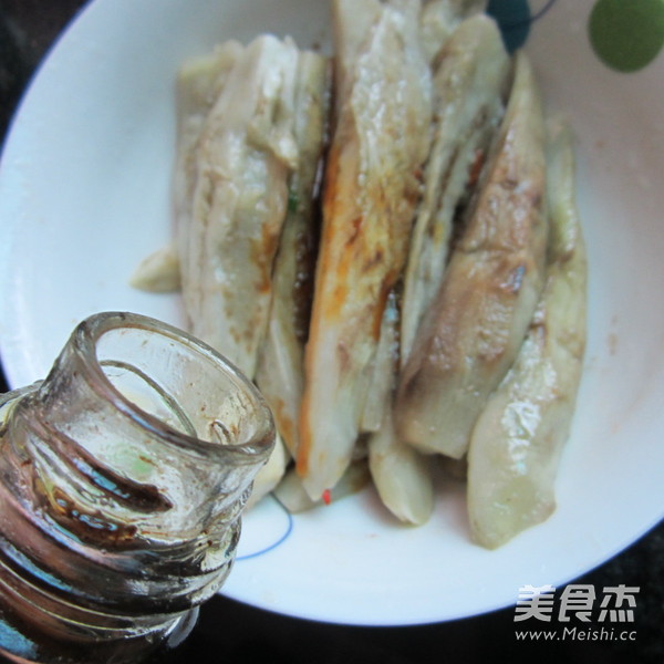 Skinless Eggplant with Oyster Sauce recipe