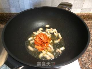 Spicy Cabbage Stir-fried Vetch recipe