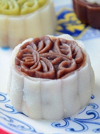 Color Matching Snowy Moon Cakes recipe