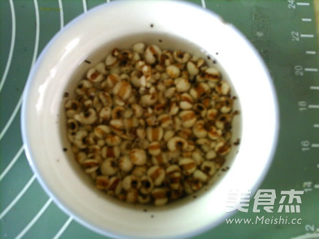 Winter Melon, Barley, Cuttlefish Soup recipe