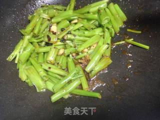 Stir-fried Water Spinach recipe