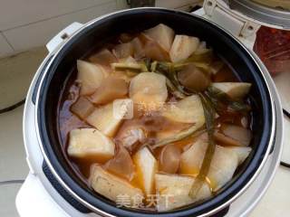 White Radish Hoof Soup recipe