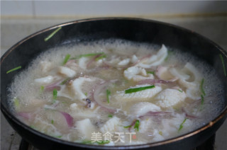 Cuttlefish Noodle with Egg recipe