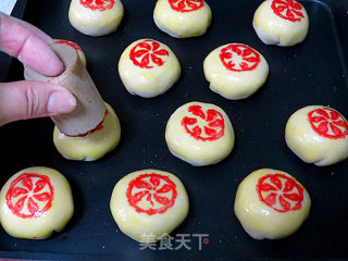 Mooncake Season [su-style Fresh Meat and Mustard Mooncakes] recipe