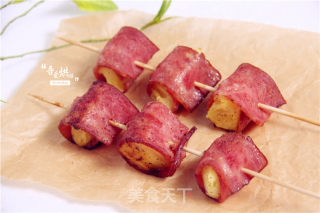 Beautiful New Way to Eat-bacon Pineapple Rolls recipe