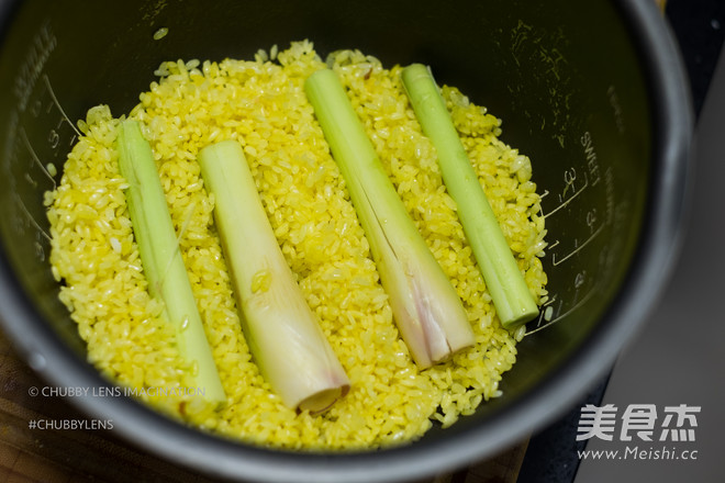 Golden Hainanese Chicken Rice (boneless) recipe