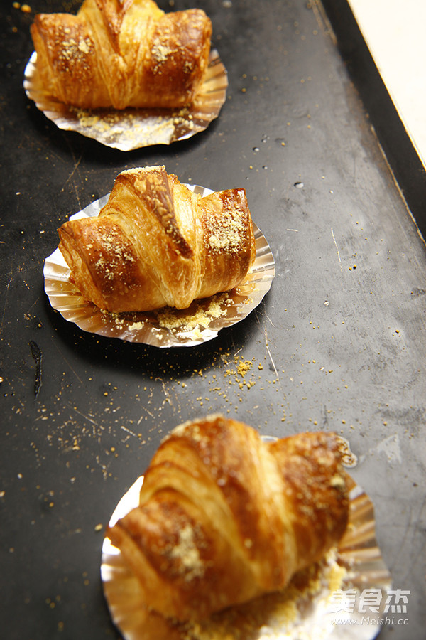 Ham and Cheese Croissant recipe