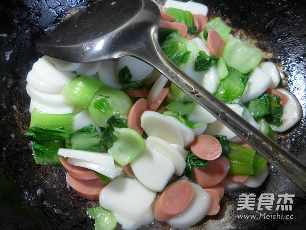 Stir-fried Rice Cake with Ham and Vegetables recipe