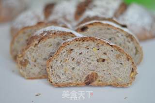 Walnut and Raisin Soft European Buns recipe