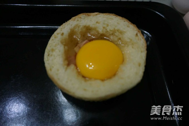 Baked Egg Burger recipe