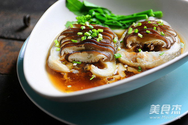 Baby's Favorite Steamed Cod with Shiitake Mushrooms recipe