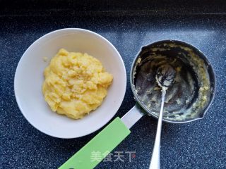 Custard Snowy Mooncakes recipe