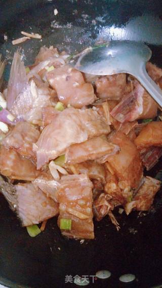 Home-style Braised Fish Cubes recipe