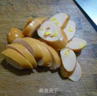 Stir-fried Rice Cake with Corn Hot Dog Intestines and Rape recipe