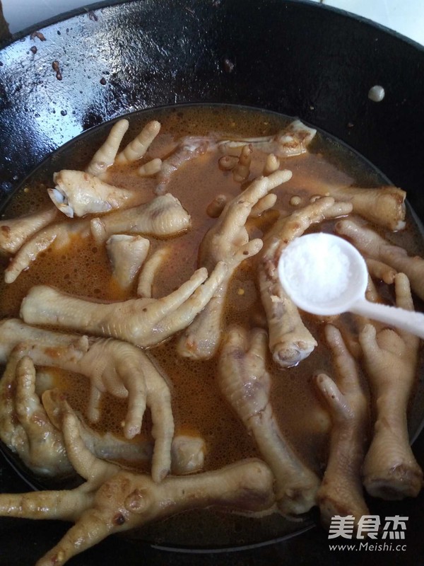 Secret Braised Chicken Feet recipe