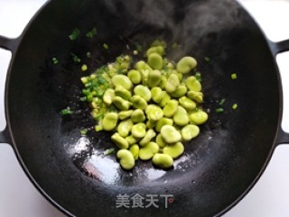 Broad Beans with Scallion Oil recipe