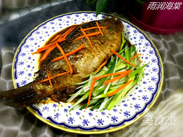 Stewed Crucian Carp with Sauce recipe